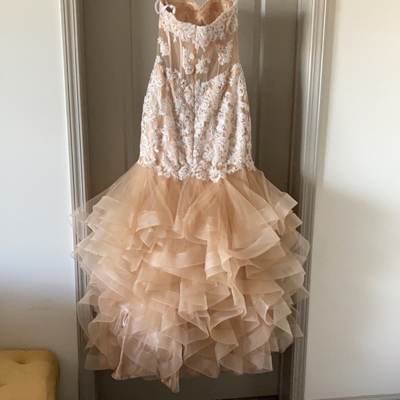 Bridal or Prom gown Unaltered - Picture 8 of 16